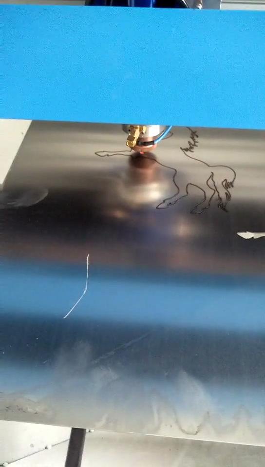 激光混切机金属工艺品切割视频